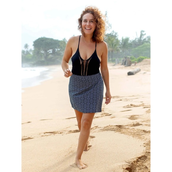 Ripskirt XL Black Patterned Mini Skirt For Beach Vacation, Poolside - Picture 4 of 8